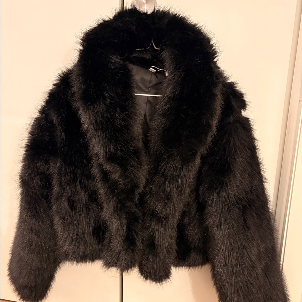 Elegant Black Faux Fur Women's Coat